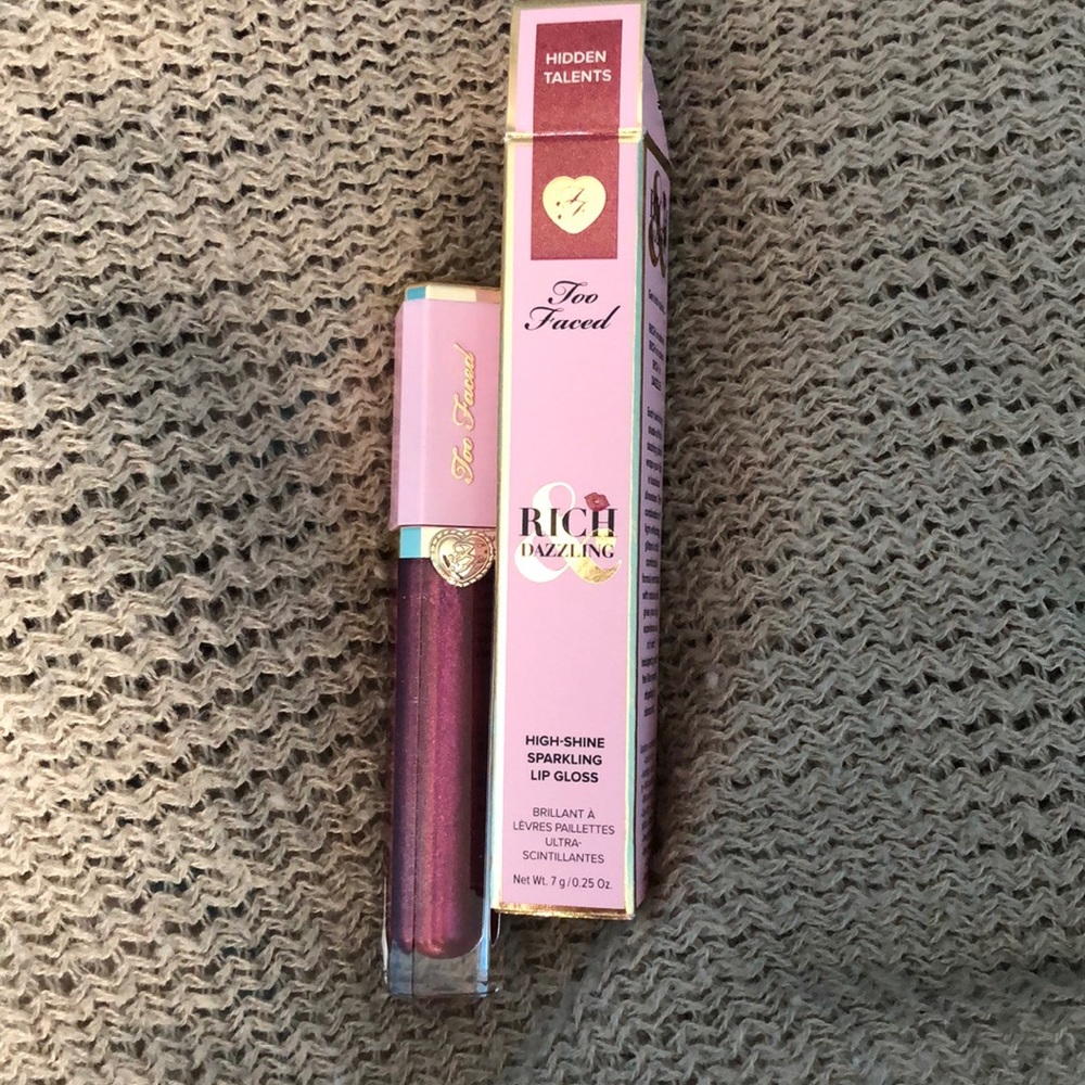 Too faced rich and dazzling lip gloss